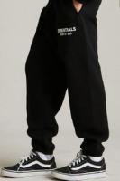 Essentials_jgging_zwart_Zwart_Essentials_2