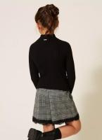 Twinset_short_ruit_Multi_Twinset_2